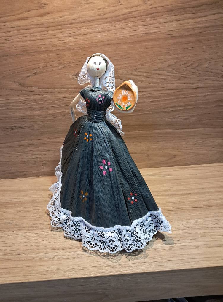 Muñeca 9